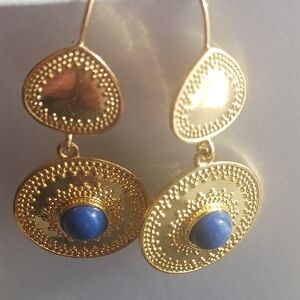 Elegant Gold And Lapis Blue Earrings